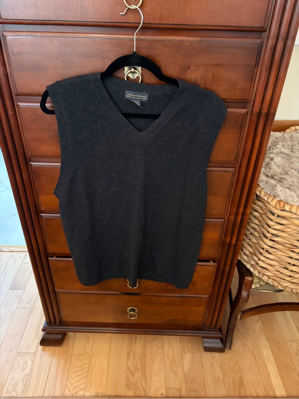Banana Republic charcoal  Italian Merino Wool Sweater vest size L